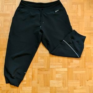 Asics capri joggers